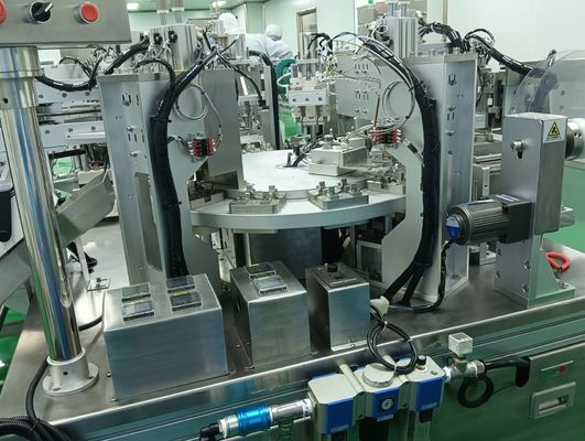 İyi bir fiyat. Otomatik Enjeksiyon Kalıplama Makinesi 220V Enjeksiyon Şırınga Yapım Makinesi çevrimiçi