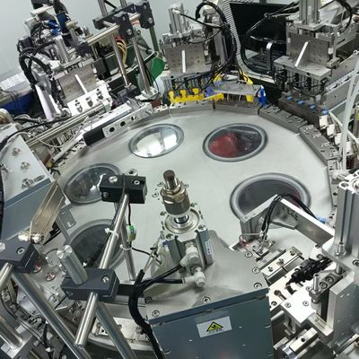 İyi bir fiyat. Döner tıbbi ürün montaj makinesi Yodofor Kapak Otomatik montaj makineleri çevrimiçi