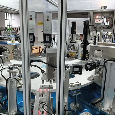 İyi bir fiyat. Film kaplama için ultrasonik kaynak makinesi Dönüştürme Tablosu Tipi İşlev Düzgün İşlev çevrimiçi