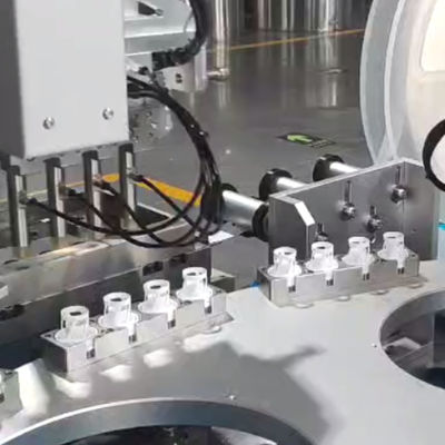 İyi bir fiyat. Servo motorlu Tam Otomatik Kurutma Kapak Montaj Makinesi çevrimiçi