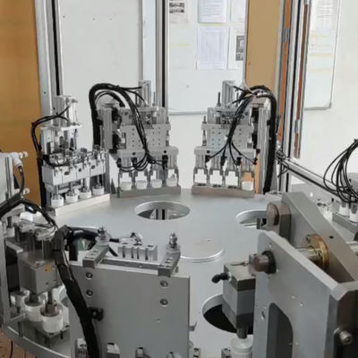 İyi bir fiyat. Gündelik ihtiyaçlar için nem koruması ve yüksek doğruluk ile çok yönlü uygulama kurutucu kapağı montaj makinesi çevrimiçi