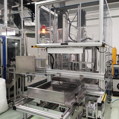 İyi bir fiyat. Gündelik Gereksinimler Montaj Makinesi 1500-8500pcs / h Kapasitesi, PLC Kontrolü ve Dokunmatik Ekran İşlemi çevrimiçi