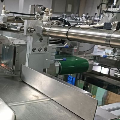 İyi bir fiyat. Servo Motorlu Kapağı Montaj Makinesi çevrimiçi