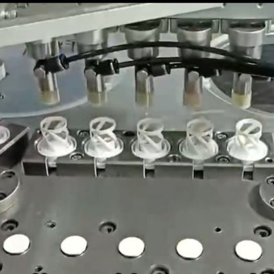 Tıbbi ürünler için otomatik kurutucu kapağı montaj makinesi