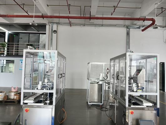 İyi bir fiyat. Servo Motorlu Otomatik Paketleme Makinesi, İşleme sırasında doğru doklama ve malzeme sızıntısı olmaması için çevrimiçi