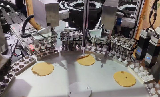 İyi bir fiyat. Özel özellikler ve kapasite gereksinimleri için özelleştirilebilir jöle kapağı montaj makinesi çevrimiçi