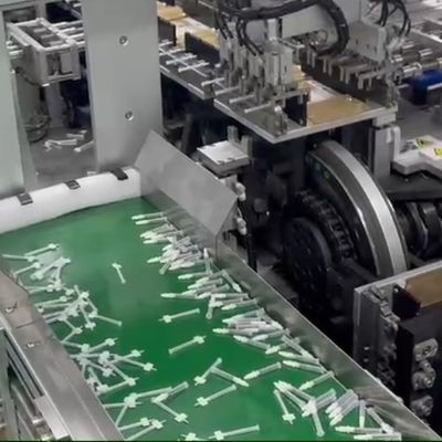 İyi bir fiyat. Yenilikçi ve Değer Oluşturan Tıbbi Ürün Montaj Makinesi, Satış sonrası Hizmetle Venöz Kan Alım iğneleri için çevrimiçi