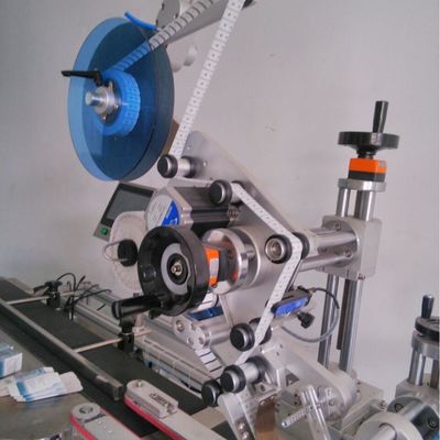 İyi bir fiyat. Servo Motor Drive Otomatik Etiketleme Makinesi Yüksek Esneklik Enerji Verimliliği çevrimiçi