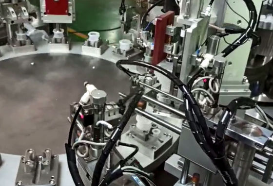 İyi bir fiyat. Çok Bileşenli Ürünler ve Enfüzyon İğne Portları için Özel Tıbbi Ürün Montaj Makinesi çevrimiçi