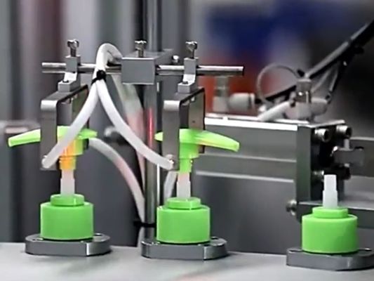İyi bir fiyat. Gündüzlük ihtiyaçları için gürültü azaltıcı montaj makinesi losyon pompaları tetikleyici püskürtücüler ve daha fazlası 1 set / kişi operatör çevrimiçi