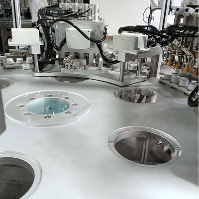 İyi bir fiyat. Tek Kişiyle Çalışan Otomatik İnfüzyon Film Kapağı Montaj Makinesi, İş Gücünden Tasarruf Sağlar çevrimiçi
