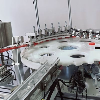 İyi bir fiyat. İdrar Toplama Kabı Vidalama ve Paketleme Makinesi Yüksek Performanslı Verimli Çalışma Yüksek Geçiş Oranı Servo Tahrikli çevrimiçi