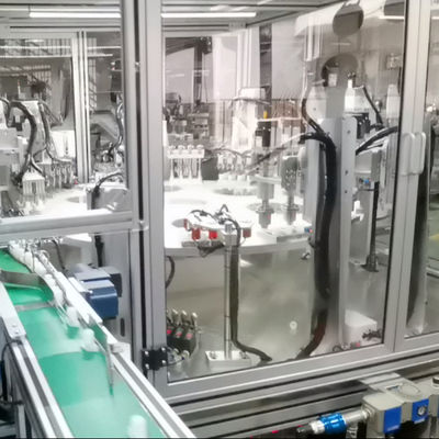 İyi bir fiyat. Yüksek hassasiyet için Servo Motor + Redüksiyon Birimi, PLC Kontrol Sistemi ve Dokunmatik Ekran HMI ile Otomatik Jelly Cap Montaj Makinesi çevrimiçi