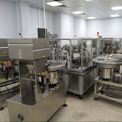 İyi bir fiyat. 14000-15000pcs/h Kapasite, PLC Kontrolü ve IV Infüzyon Kapakları için Paslanmaz Çelik Yapısı ile Euro Cap Montaj Makinesi çevrimiçi